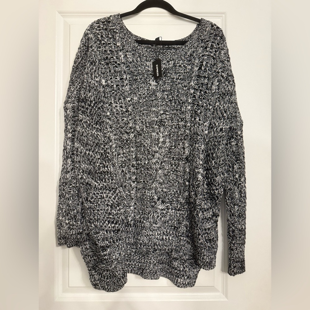Express Relaxed Crew Neck Sweater NWT Size L